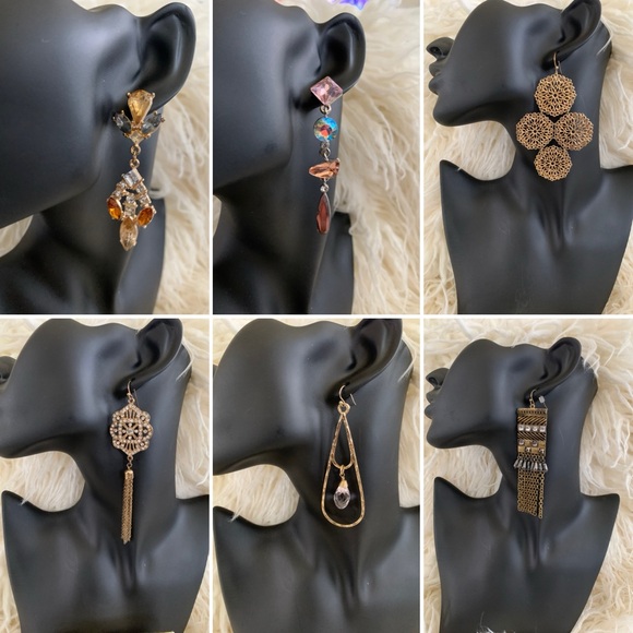 ✨🛍️ Huge Jewelry Sale 🛍️✨Rings, earrings, necklaces
✨Happening Today✨ - Picture 3 of 5